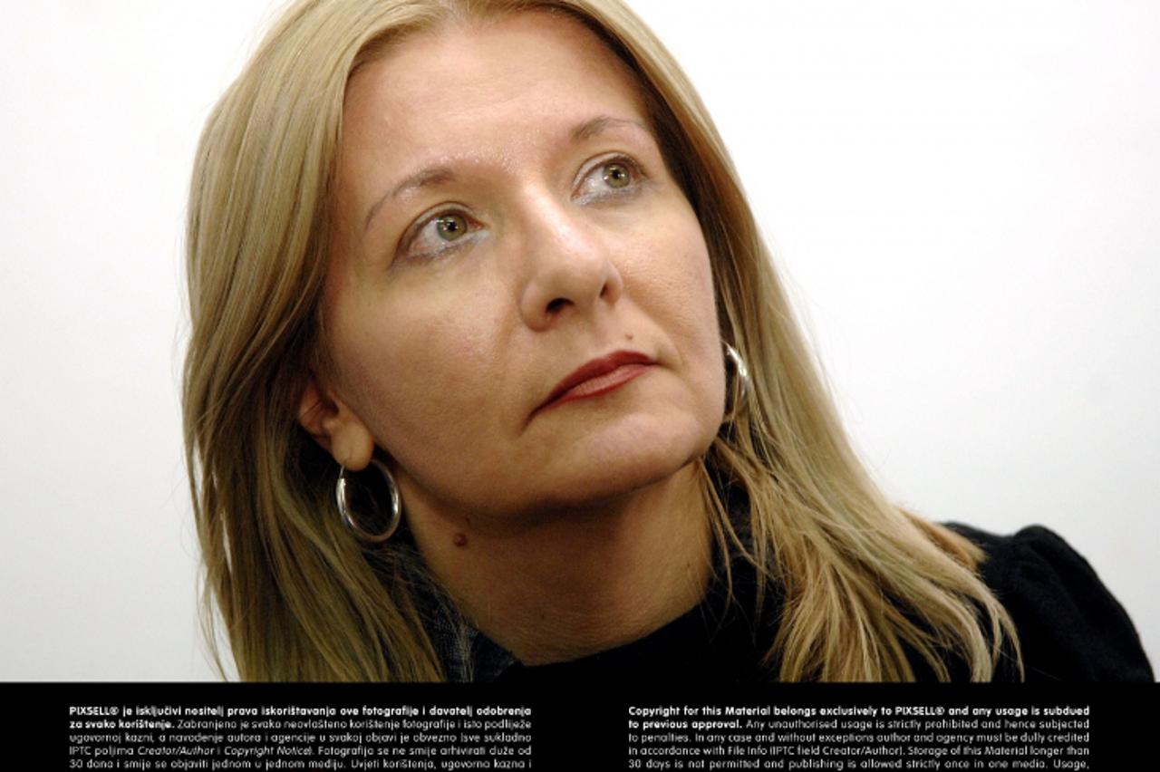 '18.03.2011., Cakovec- Etno pjevacica Lidija Bajuk predstavila svoj projekt istrazivanja glazbene bastine Medjimurja. Photo: Vjeran Zganec-Rogulja/PIXSELL'