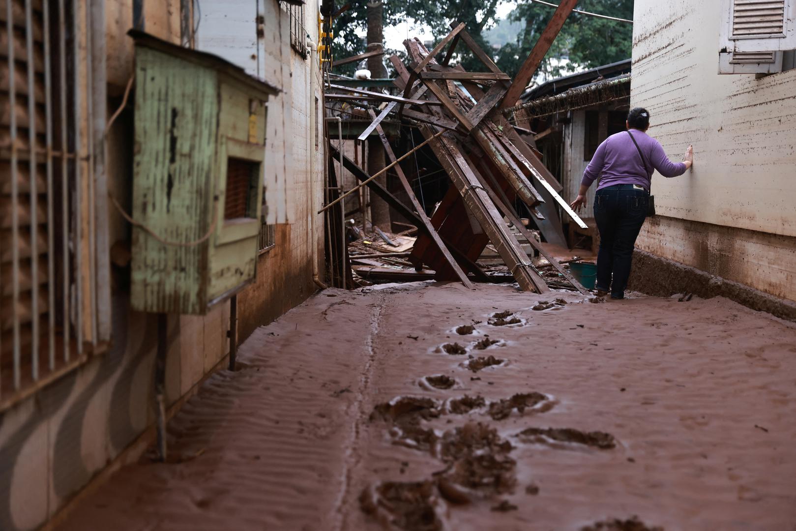 Kako se ta brazilska regija geografski nalazi između tropske i polarne atmosfere, to je stvorilo vremenski obrazac s razdobljima intenzivnih kiša i razdobljima suše, što će se, po mišljenju lokalnih znanstvenika pojačavati zbog klimatskih promjena.