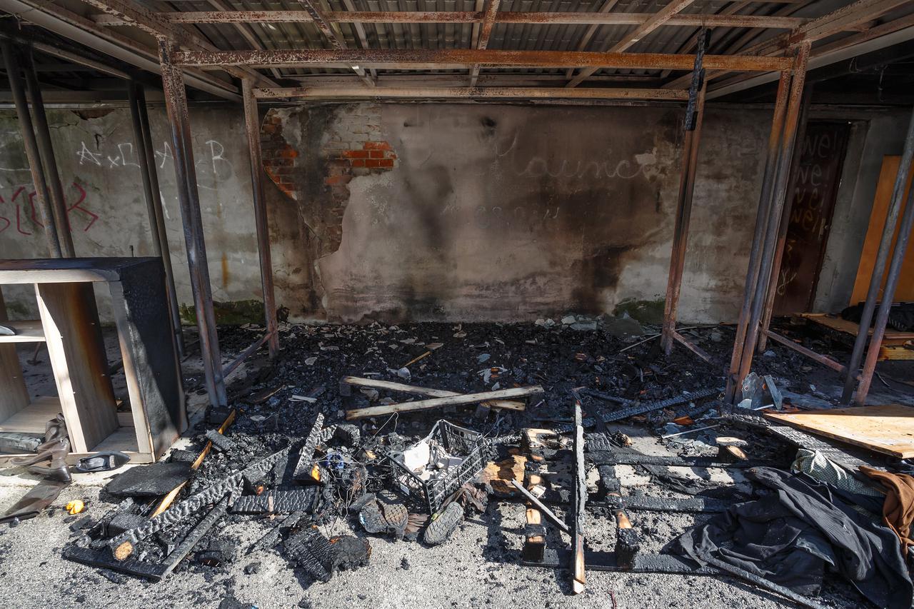Zapaljen Otvoreni ormar u kojem su građani ostavljali odjeću onima kojima je potrebna