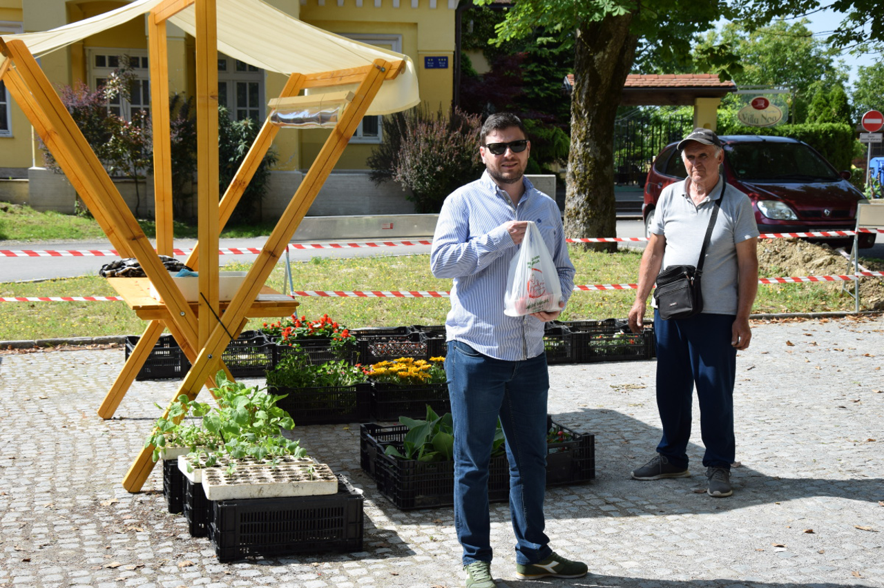 Općina Križ dobila mini tržnicu