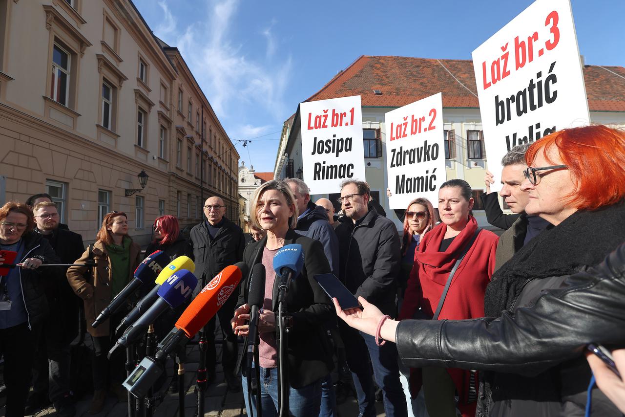 Zagreb: Oporbeni zastupnici se obratili medijima ispred središnjice SDP-a