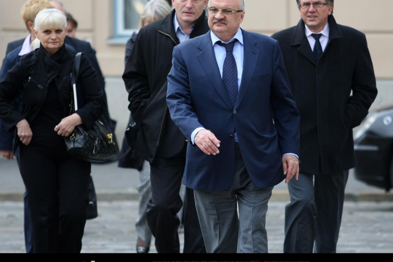 \'16.04.2011., Zagreb - Predsjednica Vlade RH Jadranka Kosor susrela se s predstavnicima braniteljskih udruga. Ivan Cermak u drustvu predstavnika udruga dolazi na sastanak. Photo: Jurica Galoic/PIXSEL