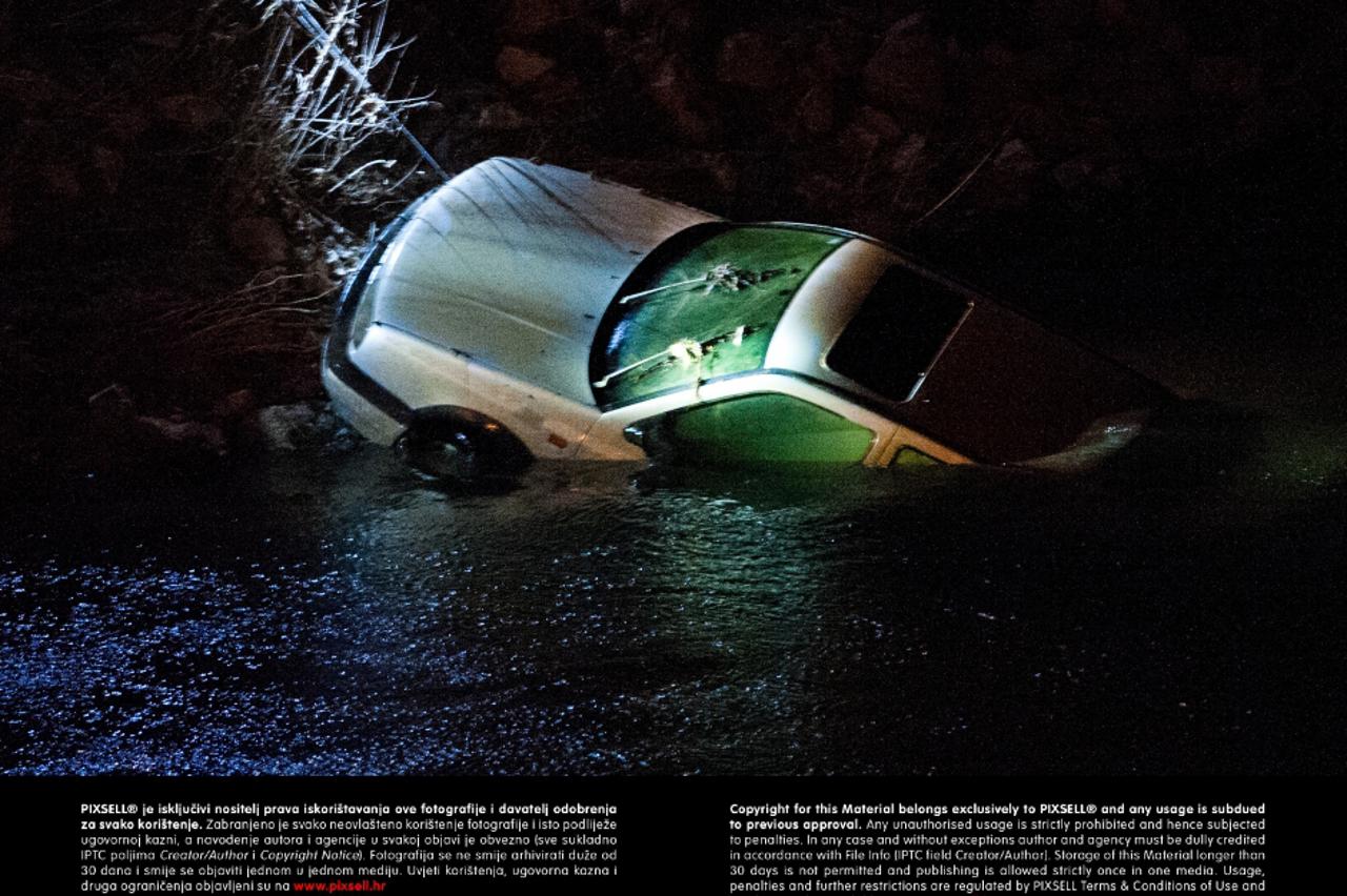 automobil Vento (1)