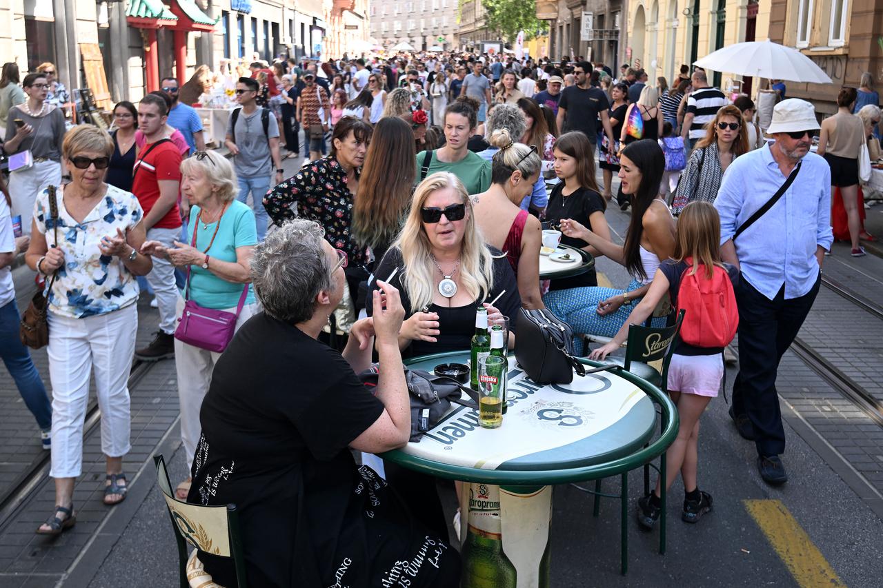 Zagreb: Mnogi građani pohrlili na Projekt Ilica: Q‘ART