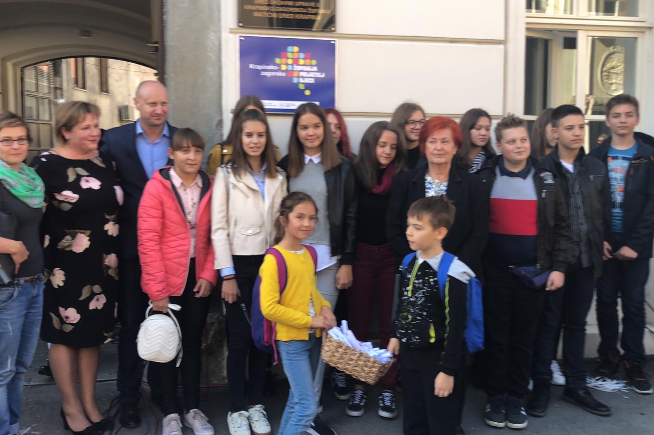 Otkrivena ploča ‘Županija prijatelj djece’