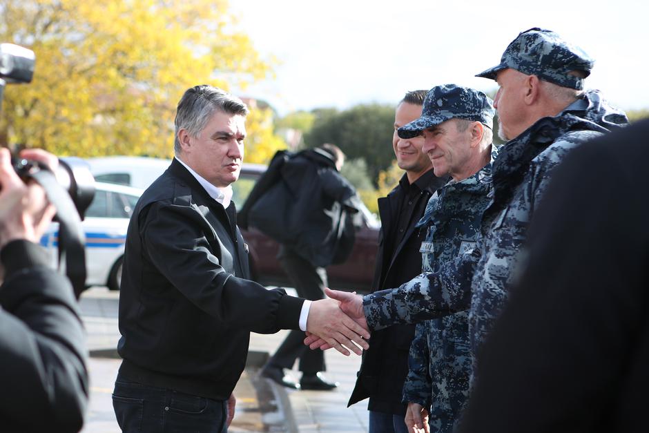 Predsjednik Milanović stigao u Škrabrnju  povodom obilježavanja Dana sjećanja na žrtvu Škabrnje