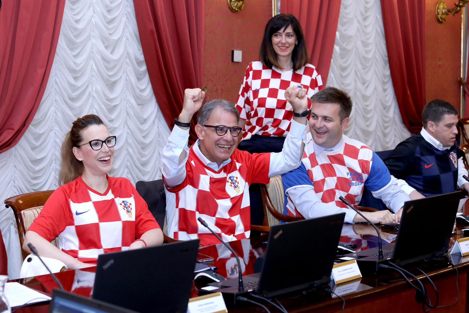 Ministar turizma Gari Cappelli i direktor Udruge za turizma Veljko Ostojić ponosni su na uspjeh nogometaša