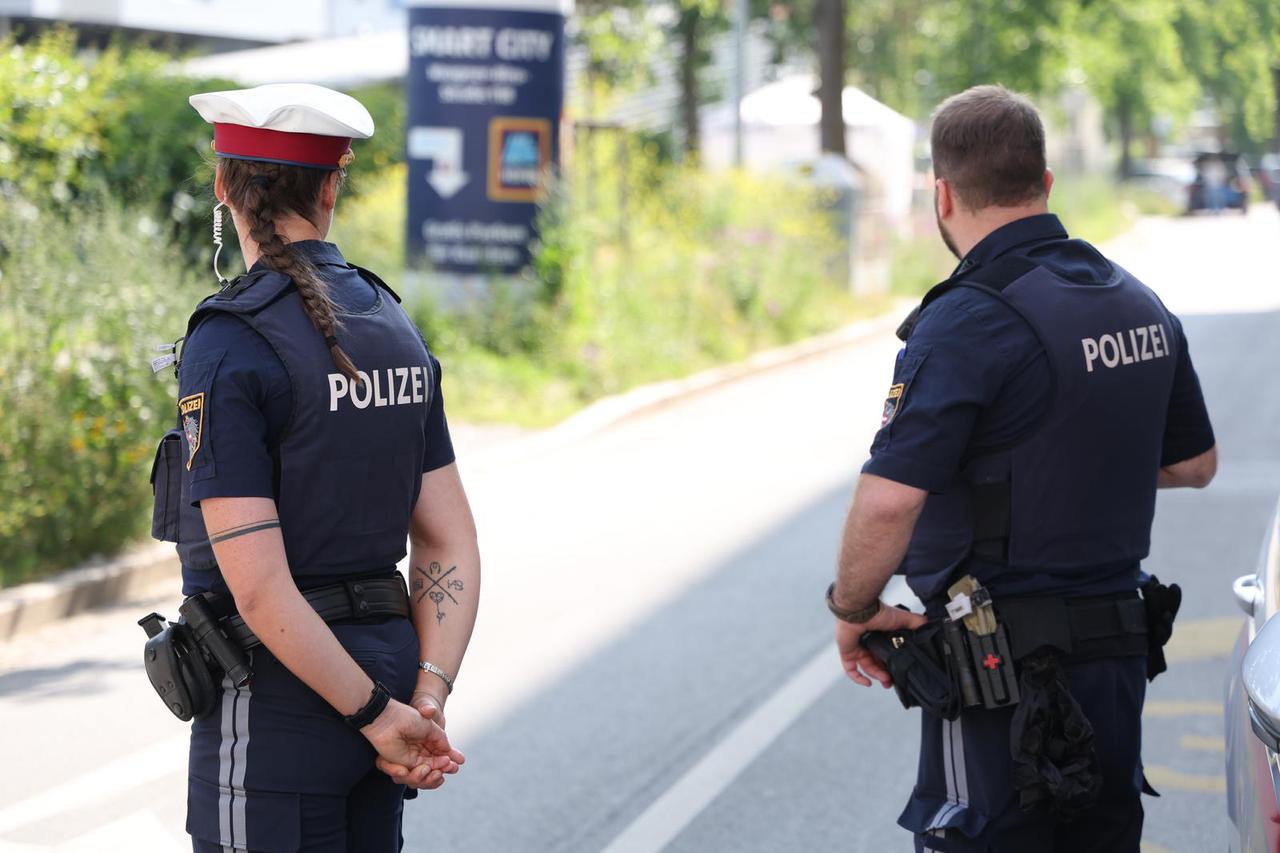 Deset osoba mrtvo nakon pucnjave u školi u Grazu