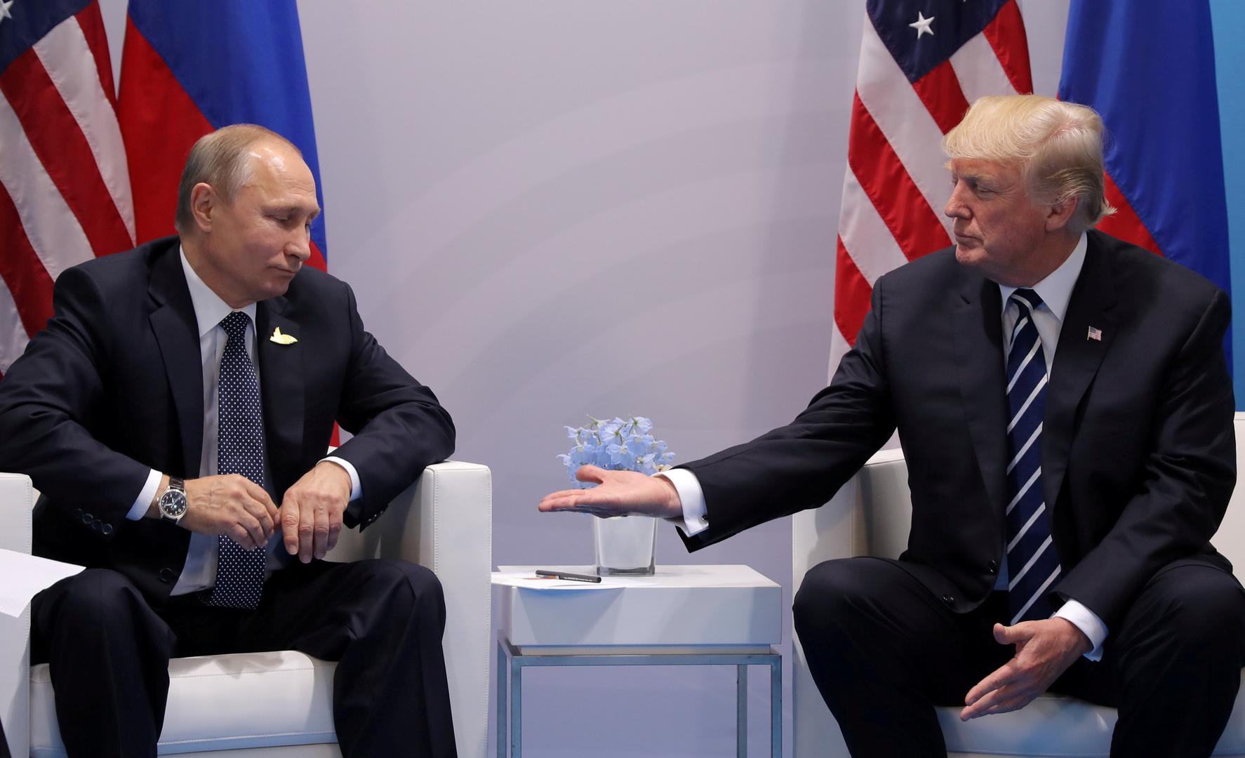 Američki predsjednik Donald Trump s ruskim predsjednikom Vladimirom Putinom na bilateralnom sastanku na summitu G20 u Njemačkoj u srpnju 2017.  