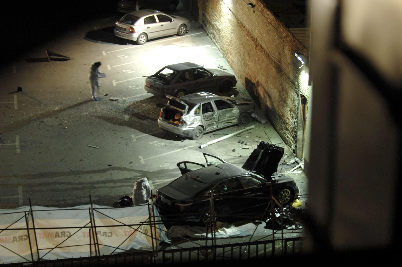 U dvorištu zgrade Nacionala u Palmotićevoj ulici, u eksploziji bombe postavljene na skuter, ubijeni su osnivač tjednika Ivo Pukanić i njegov kolega, direktor marketinga Niko Franjić.