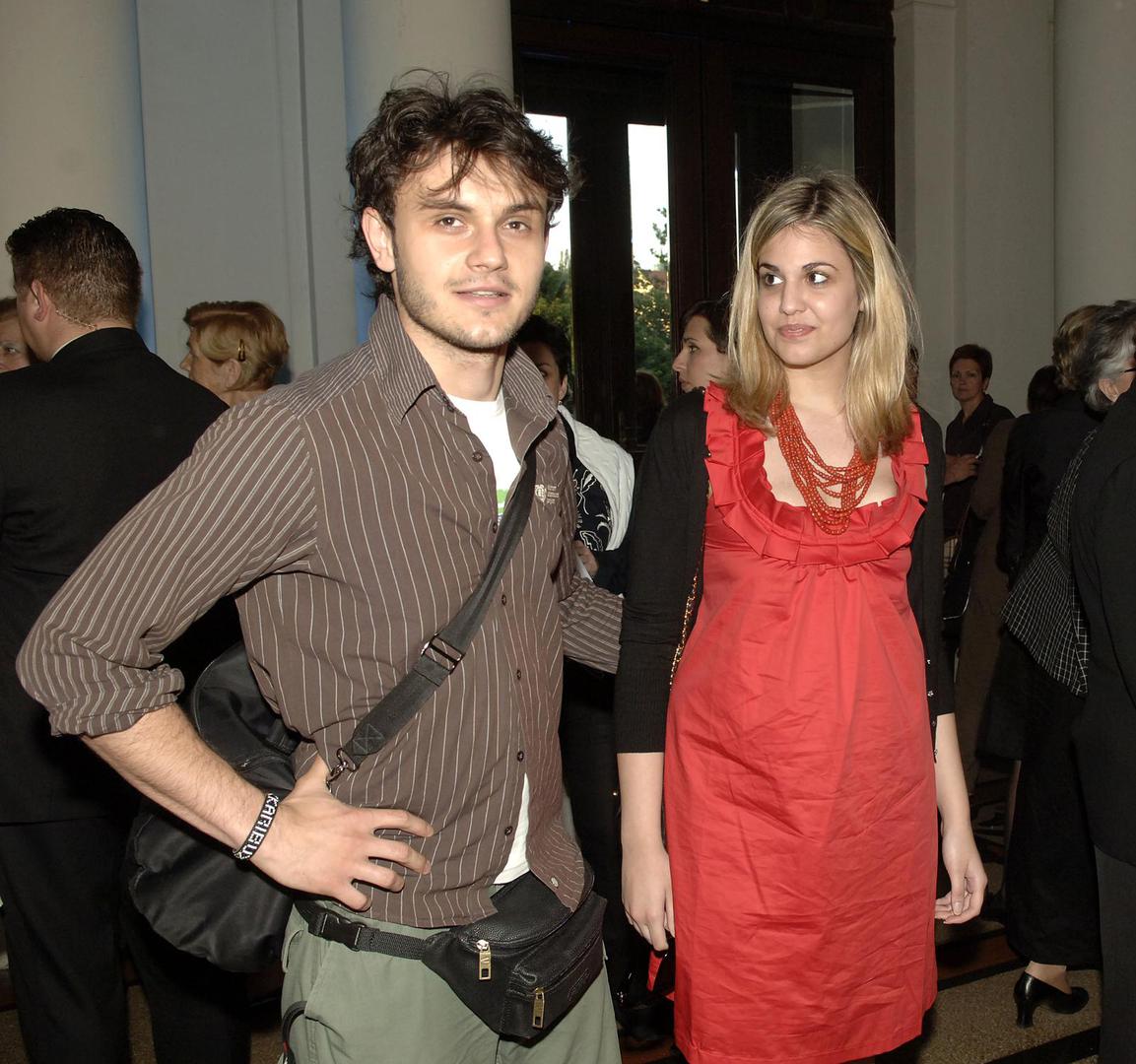 Petra se bavila glumom, a i manekenstvom neko vrijeme, a nedavno je promijenila zanimanje. Naime, na internet stranici Experience.com doznali su se noviteti o starijoj Sanaderovoj kćeri. Tamo je vidljivo da je promijenila svoj poslovni smjer te se bavi nečime što nema nikakve veze s glumom, iako je u dalekoj i "obećanoj zemlji" pokušala stvoriti uspješnu glumačku karijeru. 