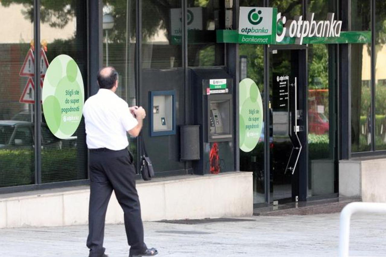 '11.08.2010., Split - OTP banka