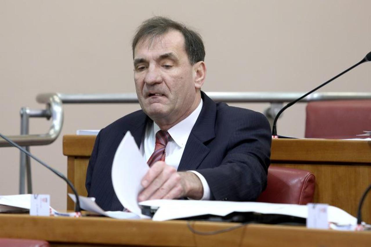 stazić