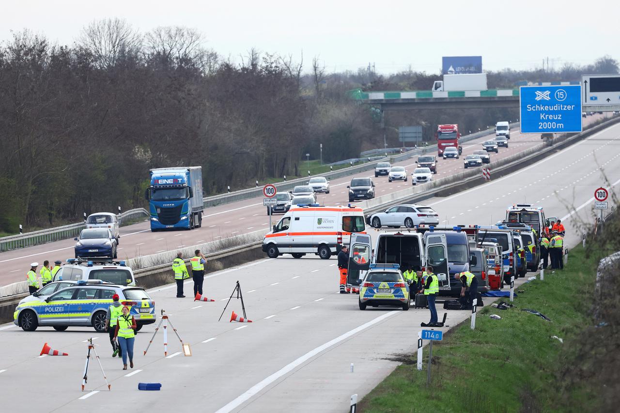 Coach crash on the A9 motorway near Leipzig