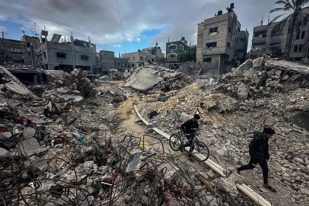 The Wider Image: The Gaza twins whose whole life has been war