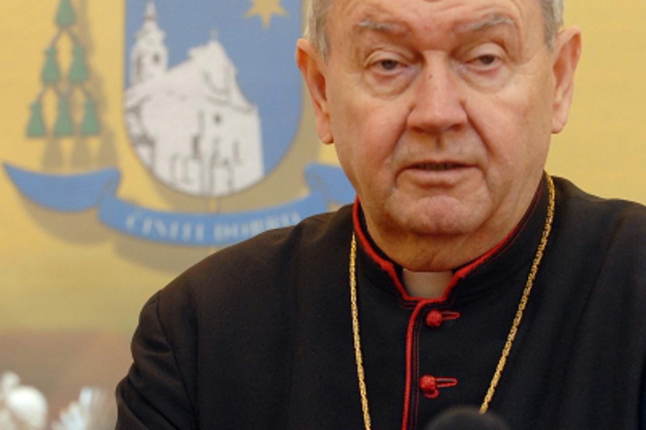 '15.12.2010. Biskupija, Varazdin, Varazdinski biskup Josip Mrzljak uputio je bozicnu poruku vjernicima varazdinske biskupije Photo: Marko Jurinec/PIXSELL'