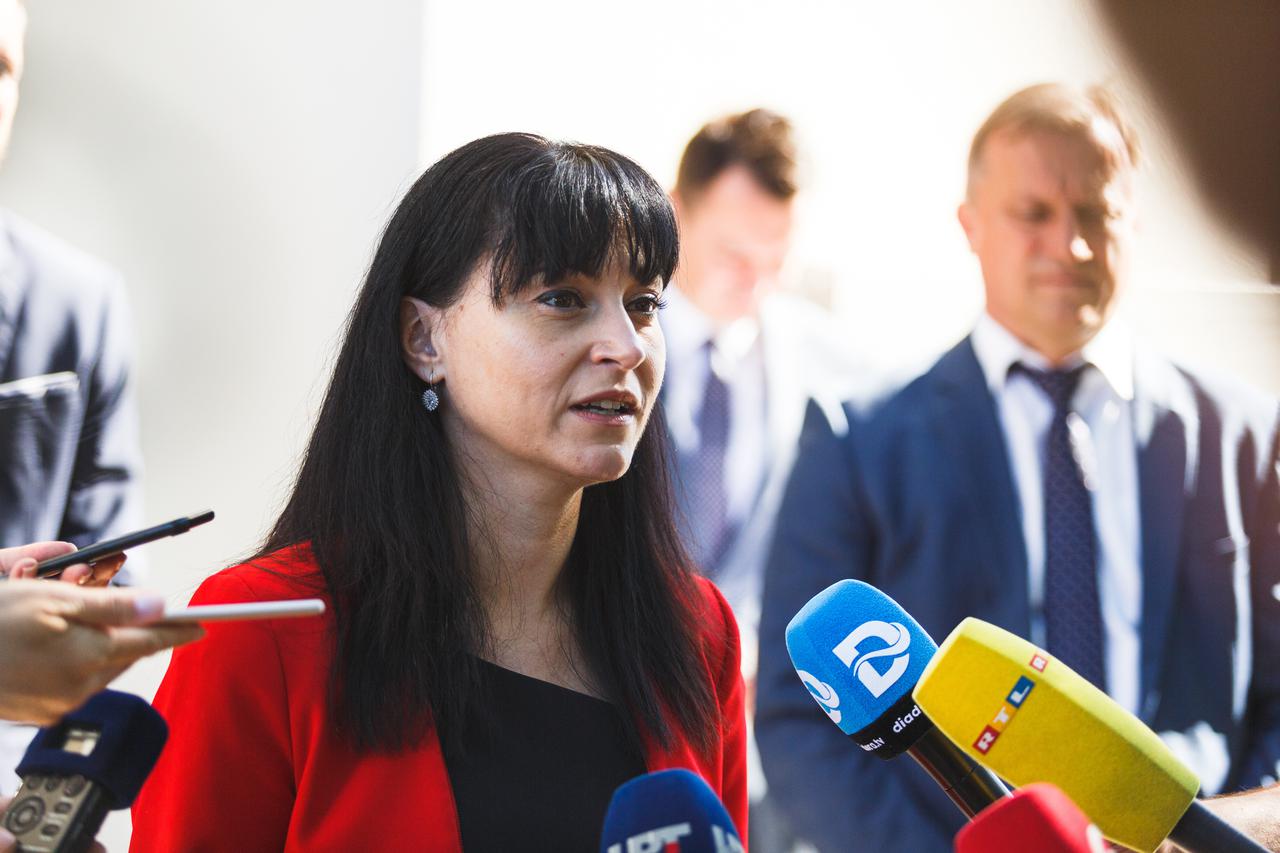 Ministrica Tramišak u Zadru potpisala ugovor za Poduzetnički inkubator