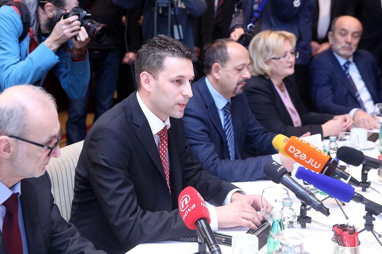 Petrov Milanović Karamarko