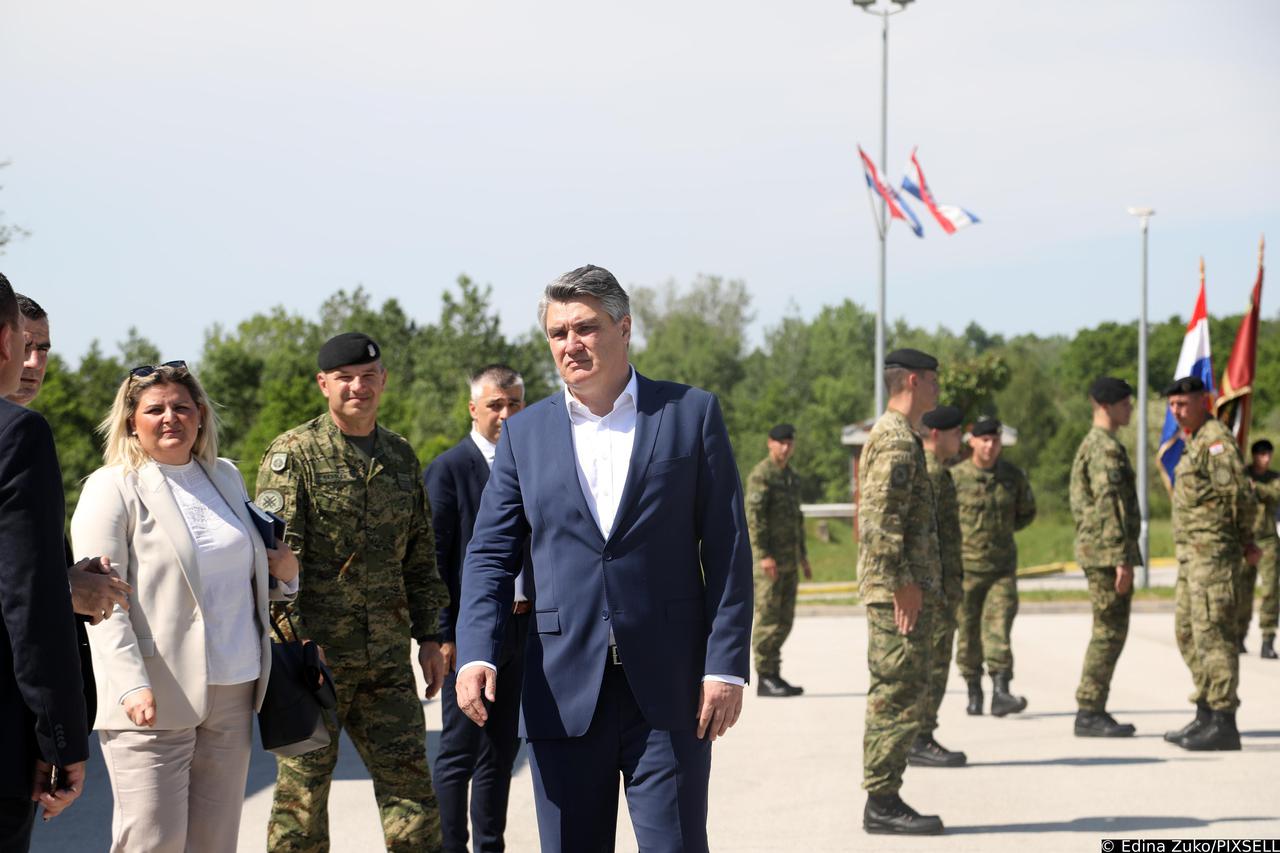 Petrinja: Zoran Milanović na svečanom ispraćaju 37. kontigenta u NATO operaciju na Kosovo