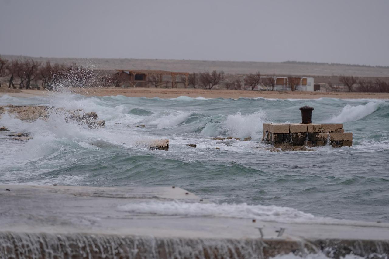 Orkanska bura na širem zadarskom području 