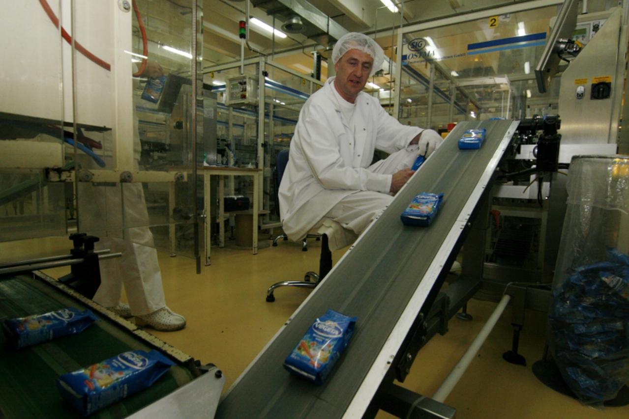 '30.06.2010., Koprivnica -  Fotografija za ilustraciju teksta i proizvodnji u Podravki. Photo: Marijan Susenj/PIXSELL'