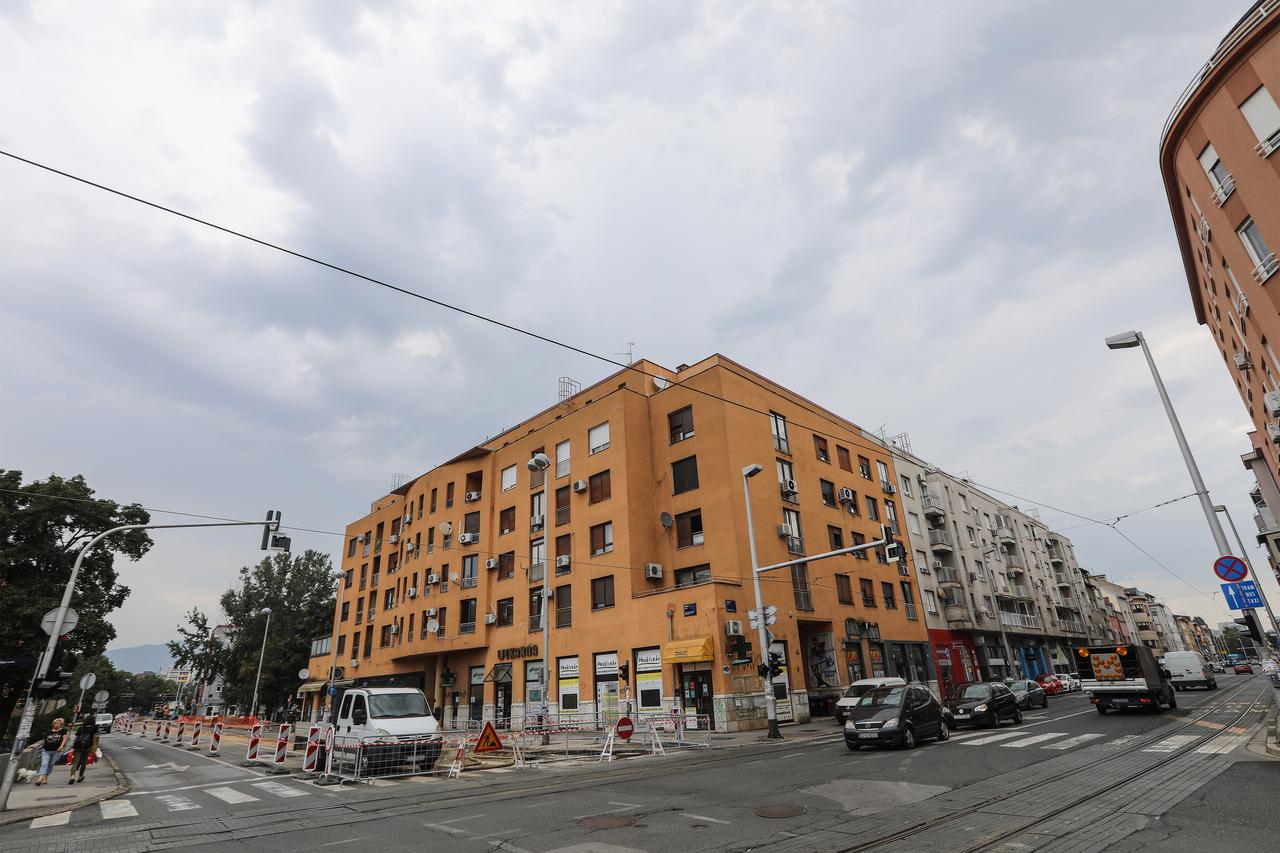 Zagreb: Sanacija vodovodne cijevi na križanju Ozaljske i Selske