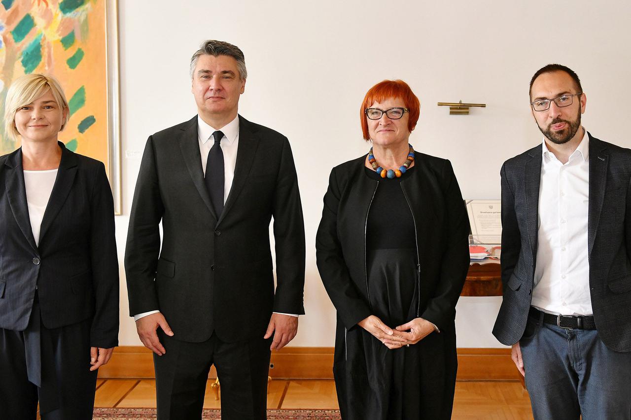 Predsjednik Milanović primio predstavnike zeleno-lijeve koalicije koji su mu predali potpise na Peticiju za obnovu Zagreba, 17. srpnja