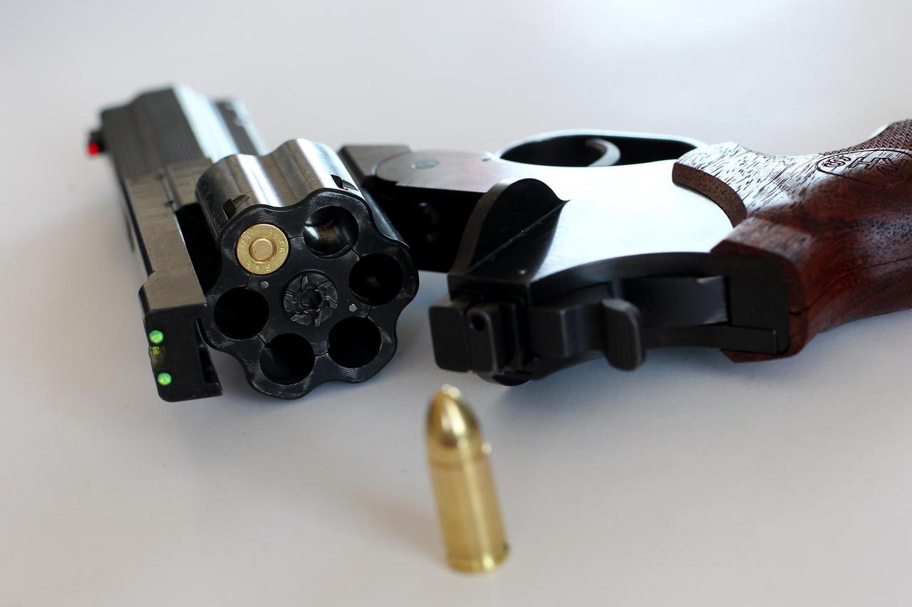 Karlovac: RHS, prvi hrvatski revolver