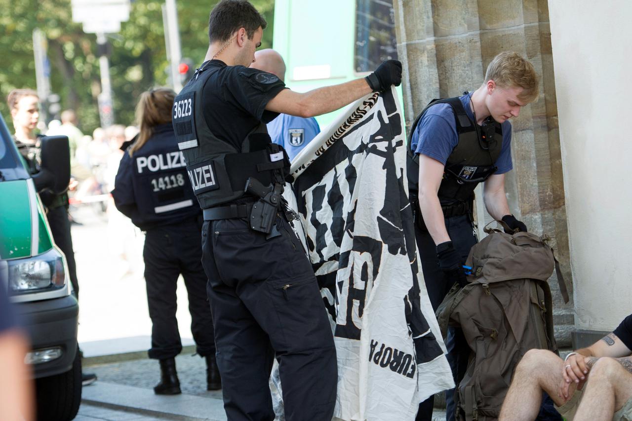 Prosvjed ispred Brandenburških vrata