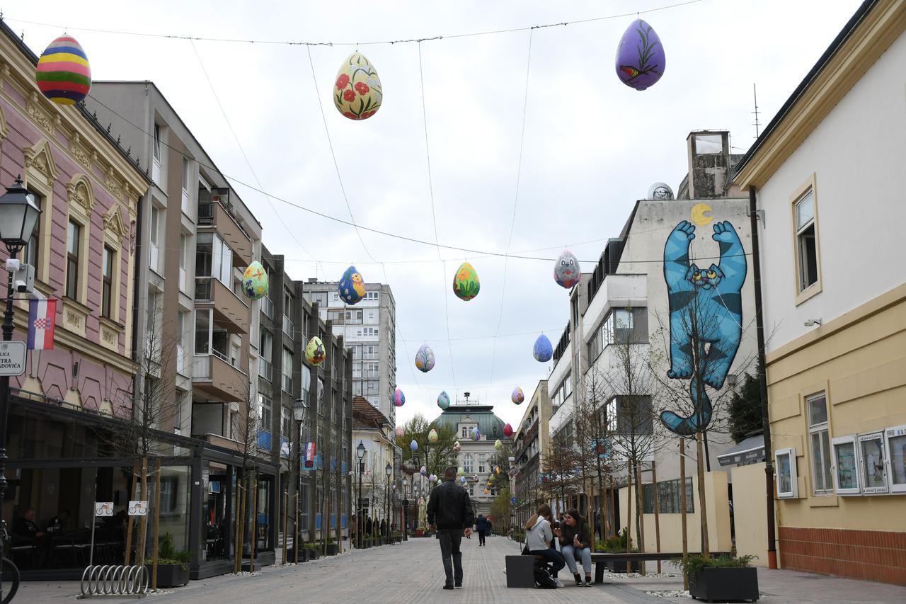 Bjelovar: Centar grada ukrašen uoči Uskrsa