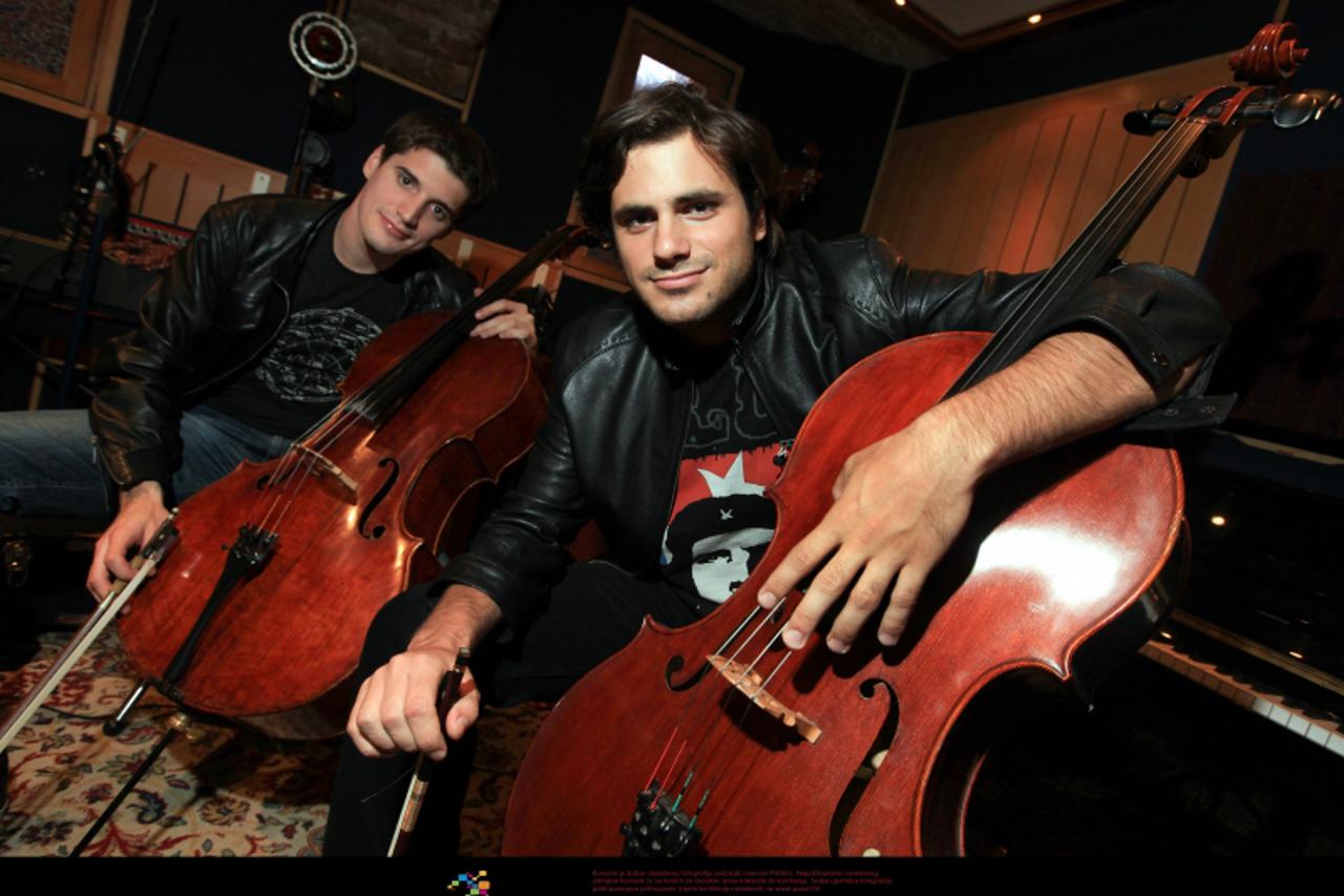 '31.03.2012., Zagreb - 2Cellos Luka Sulic i Stjepan Hauser snimaju svoj novi album u Studiju Morris. Photo: Robert Anic/PIXSELL'