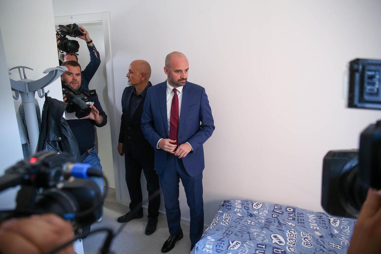 Zagreb: Gradonačelnik Tomašević otvorio je obnovljeni Učenički dom Ante Brune Bušića 