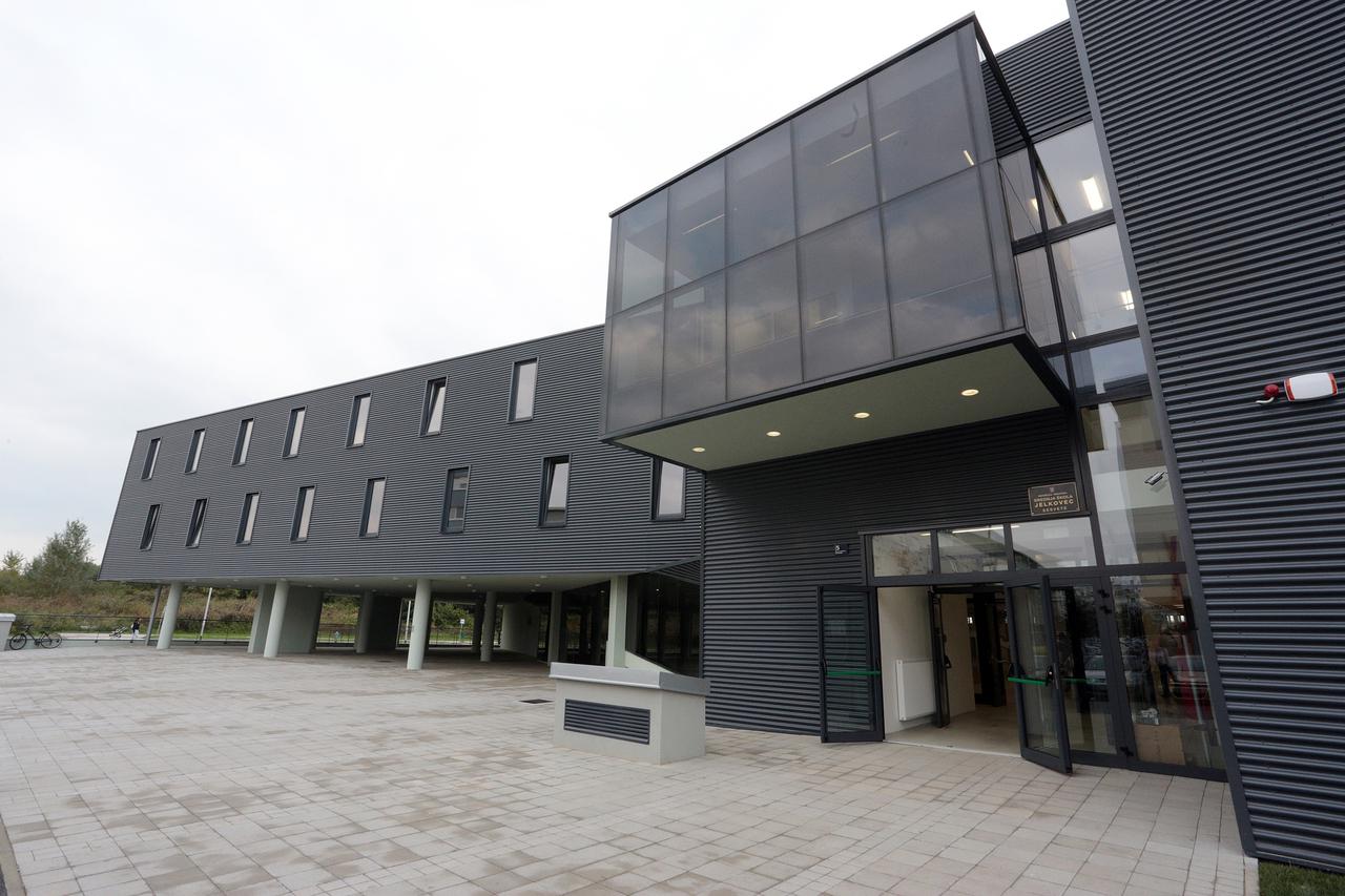 srednja škola jelkovec