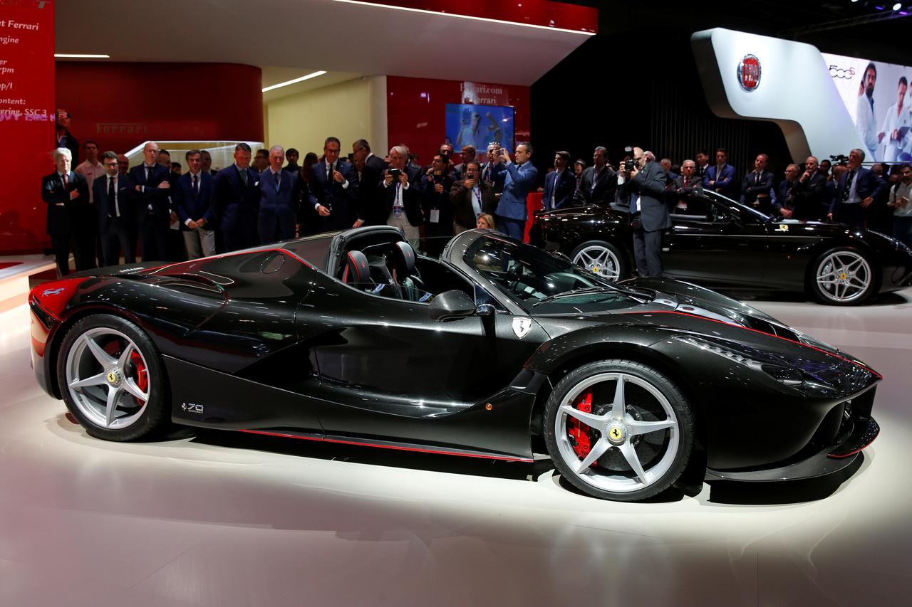 Ferrari LaFerrari Aperta
