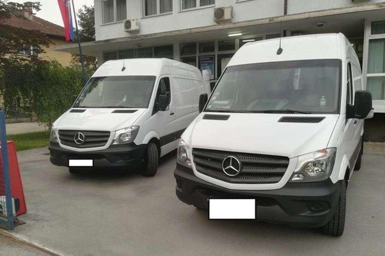 Uhvaćeno petero krijumčara ljudima