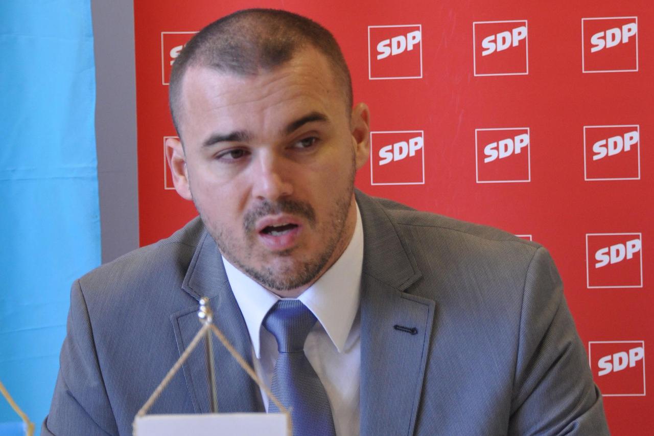 Danijel Ferić