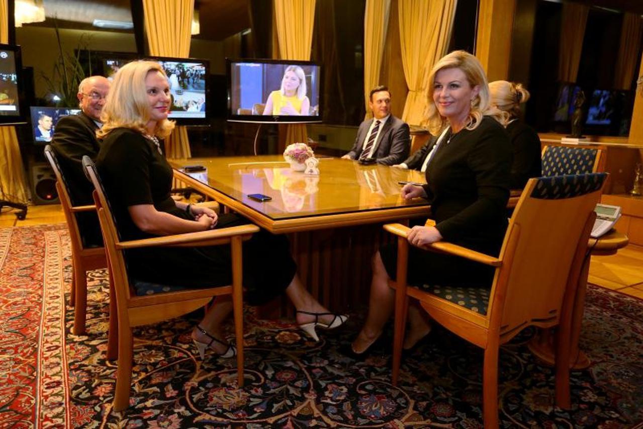  Predsjednica RH Kolinda Grabar-Kitarovic sa svojim timom savjetnika 