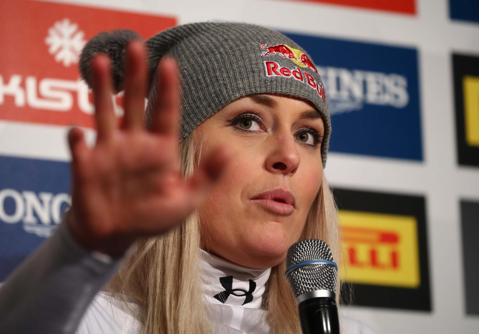 Prije tri godine izdala je i knjigu. Obožava gledati filmove, a posebno joj se sviđaju Sirove strasti sa Sharon Stone