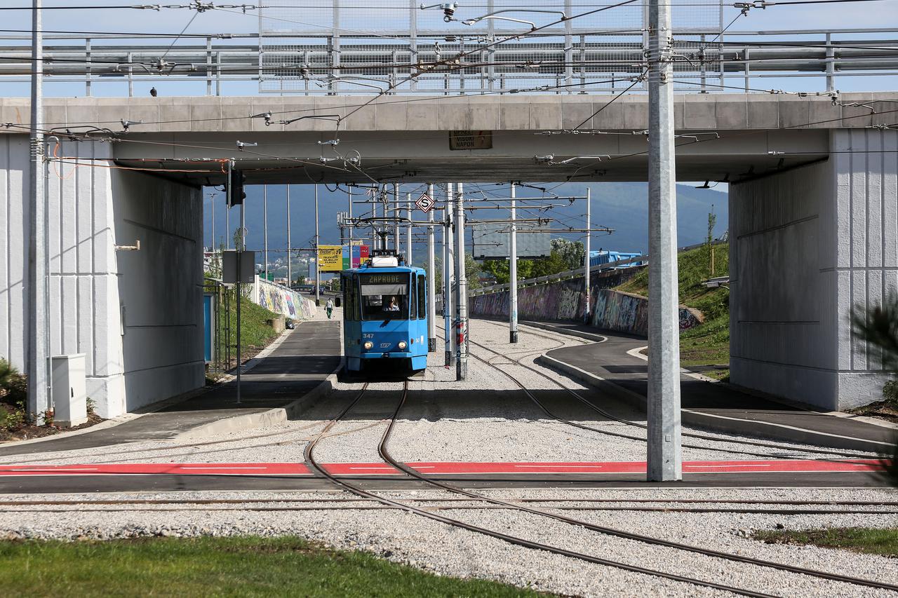 Zagreb: Prvi tramvaji prometuju na rekonstruiranoj trasi rotora