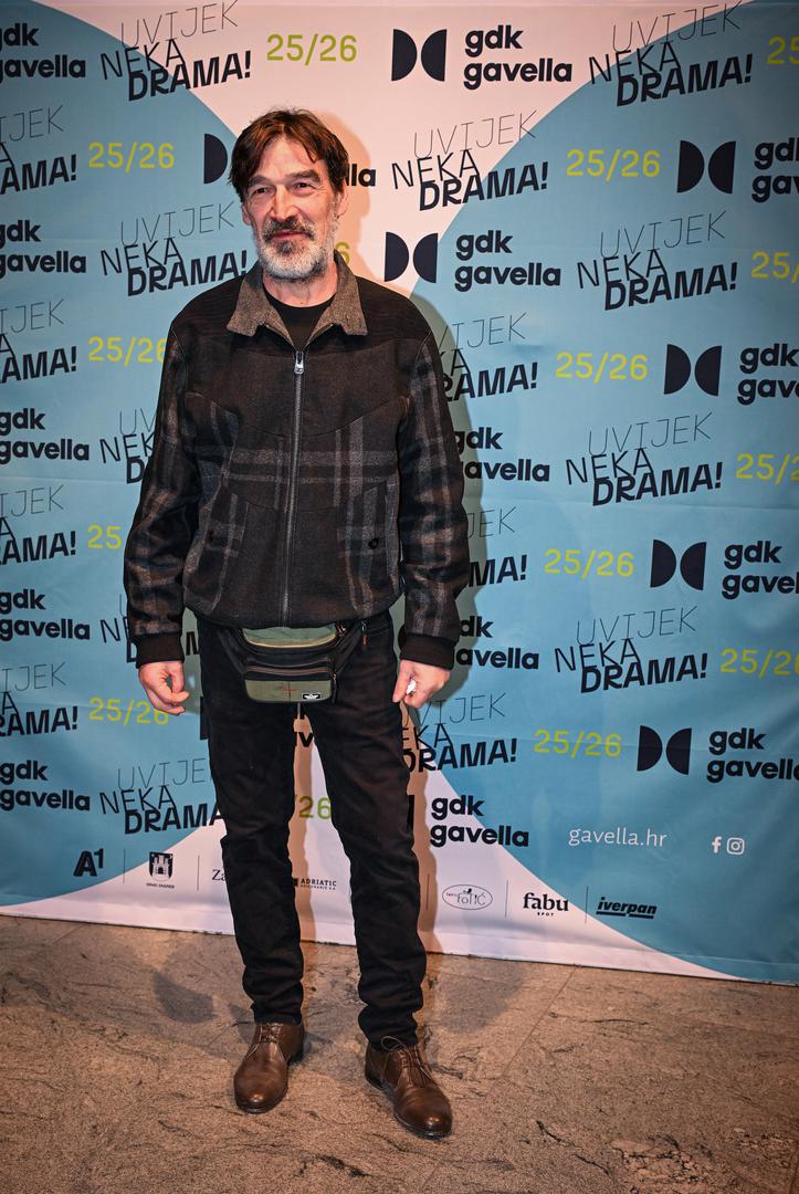 Glumac Milan Pleština