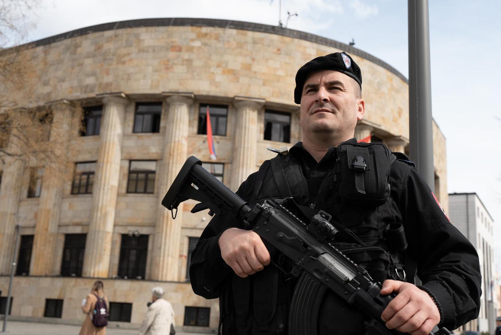 12.03.2025., Palata Republike, Banja Luka (BiH) - Policija, kao i pripadnici specijalne jedinice “zandarmerije”, stoje sa dugim cijevima ispred Palate Republike u Banjaluci. Photo: Dejan Rakita/PIXSELL