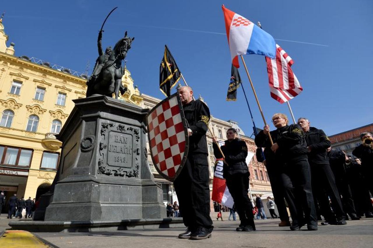 Zagreb: Pristaše A-HSP prisegnuli na vjernost domovini i Trumpu