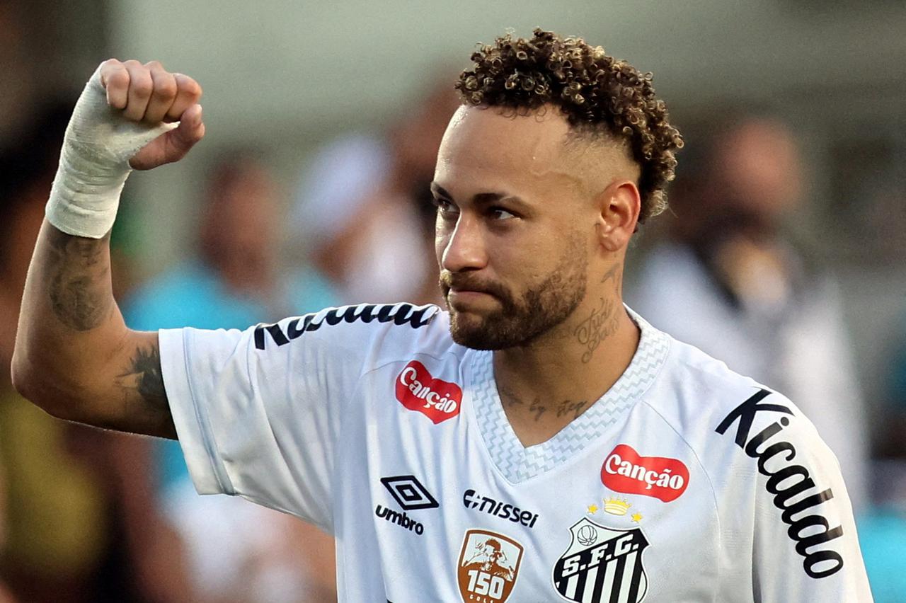 FILE PHOTO: Brasileiro Championship - Santos v Cruzeiro