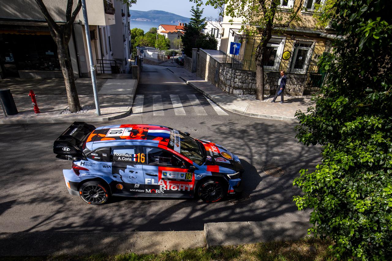 FIA WRC Croatia Rally 2026. Prolazak vozača kroz Novi Vinodolski uoči početka brzinskog ispita