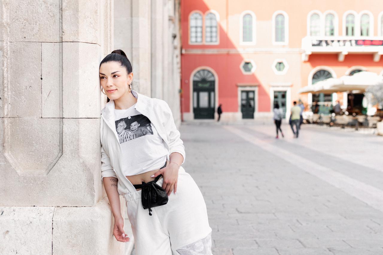 Split: Pjevačica Maja Bajamić