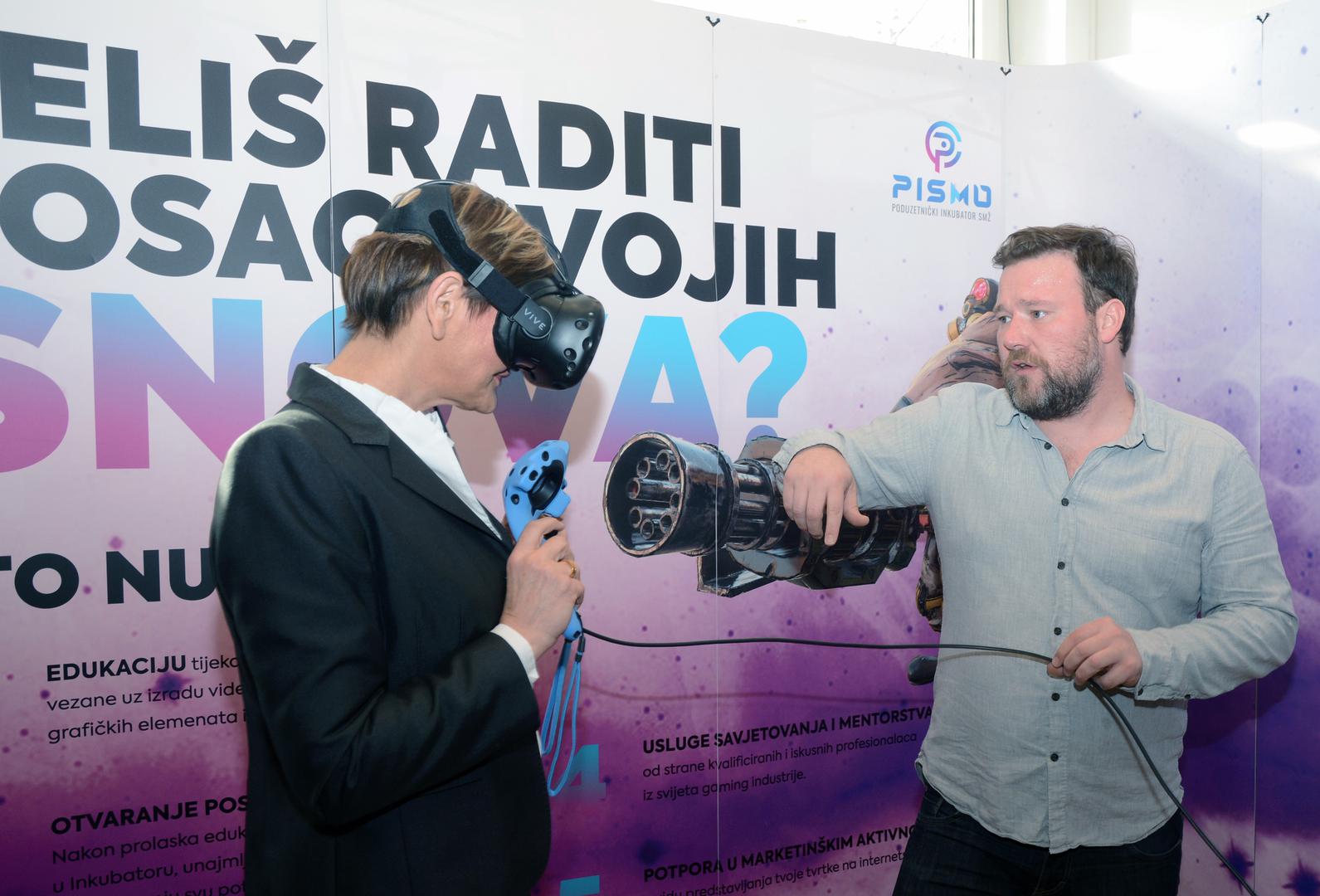 Na promociji Pisma bila je i ministrica Martina Dalić te je održano natjecanje u eSportu koje je okupilo brojne gamere