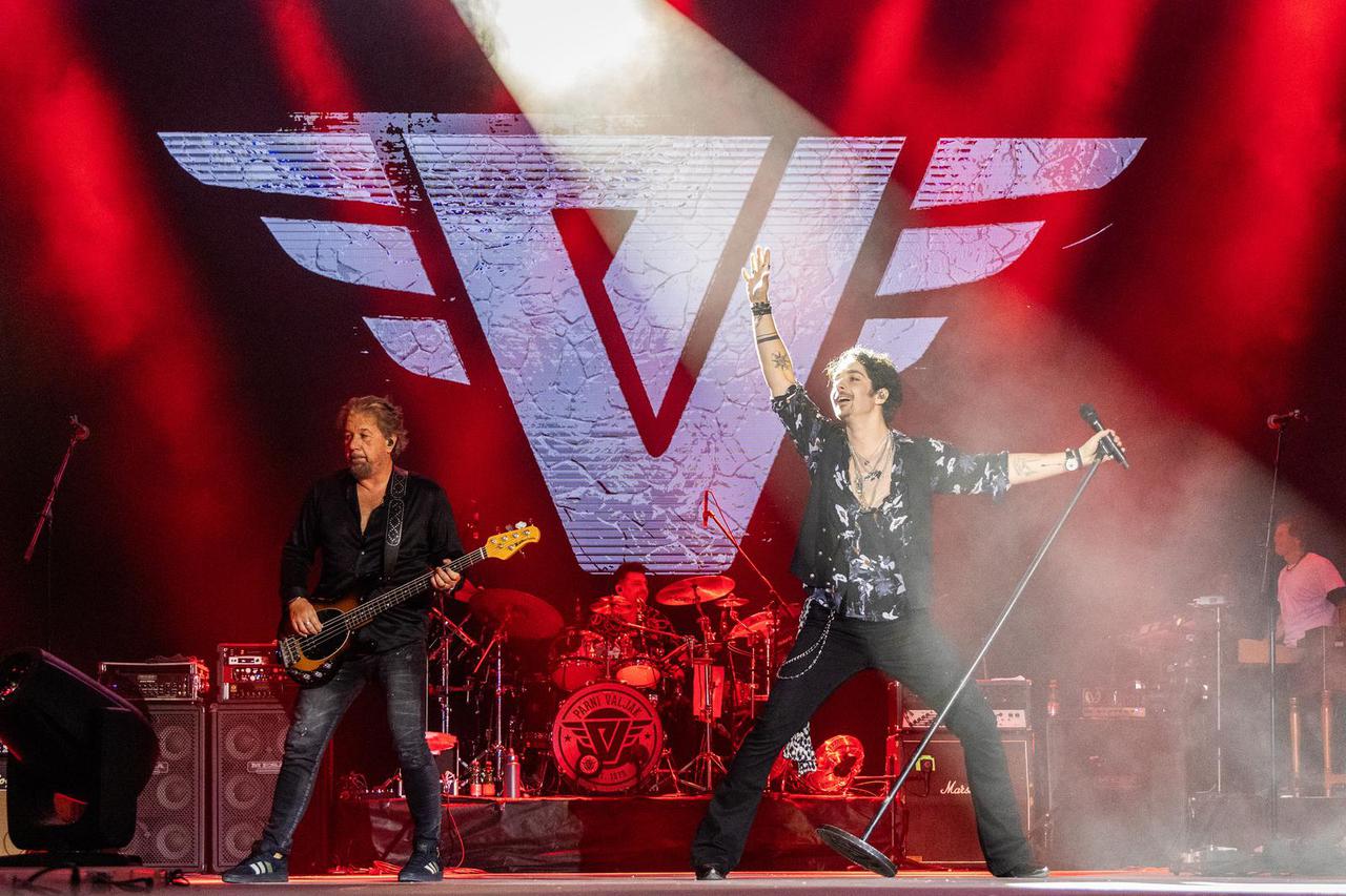 Pula: Parni valjak u prepunoj Areni odrzao koncert