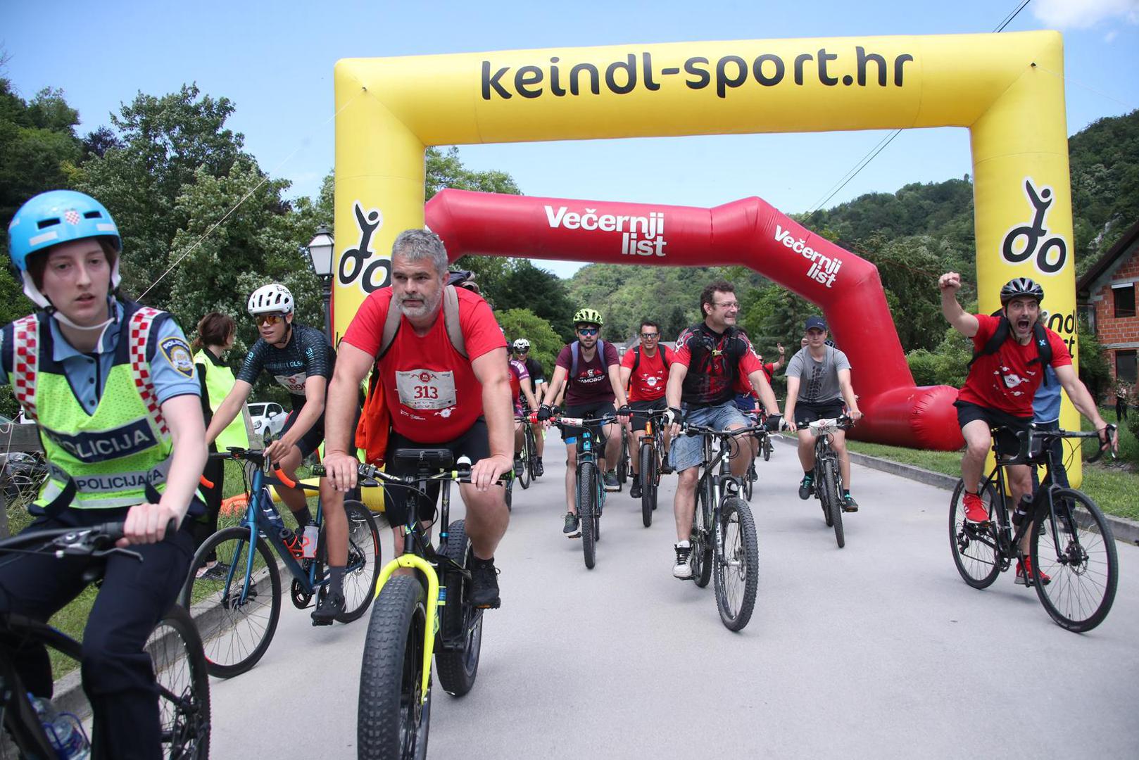 11.06.2022.,Zagreb - Na Trgu dr. Franje Tudjmana startala jubilarna 40. Vecernjakova biciklijada Photo: Sanjin Strukic/PIXSELL
