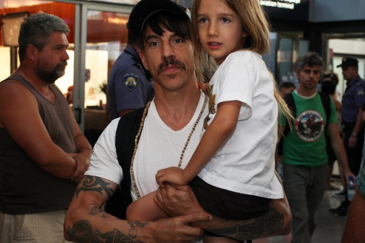 red hot chili peppers (1)