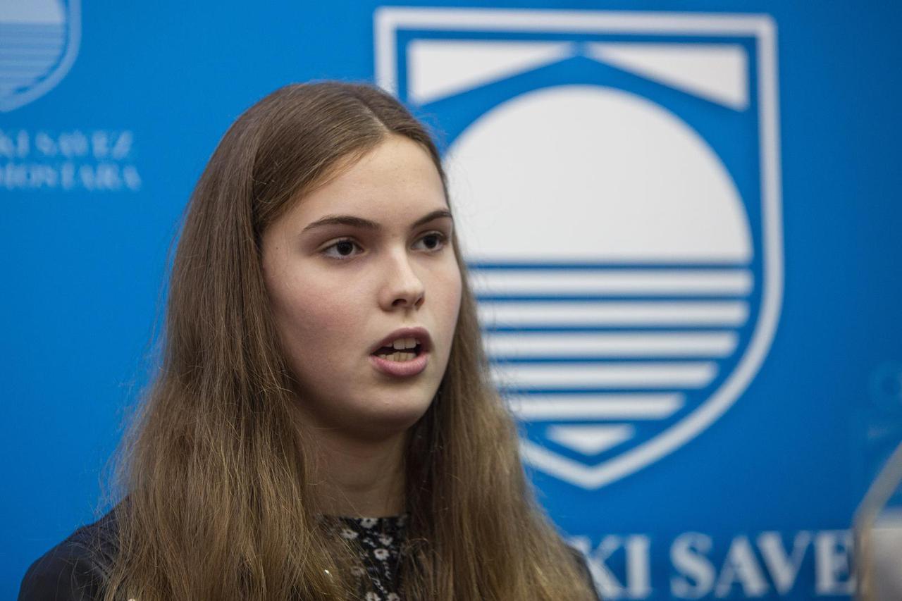 Mostar: Prijem za Lanu Pudar nakon uspješnih nastupa na Svjetskom kupu i Europskom prvenstvu u kratkim bazenima u ruskom Kazanju